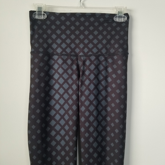 NWT The North Face Contoured Tech High Rise Flash Dry Leggings XS Geometric - Picture 13 of 16